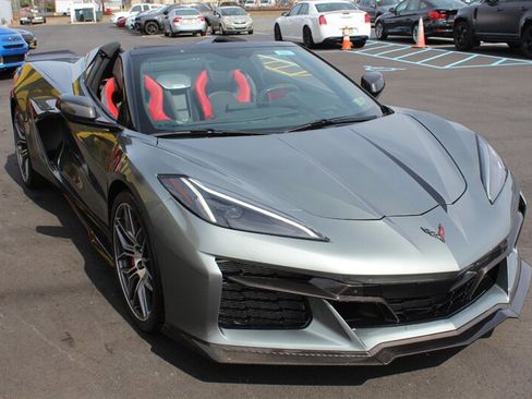 Used 2023 Chevrolet Corvette Z06 RWD image 8