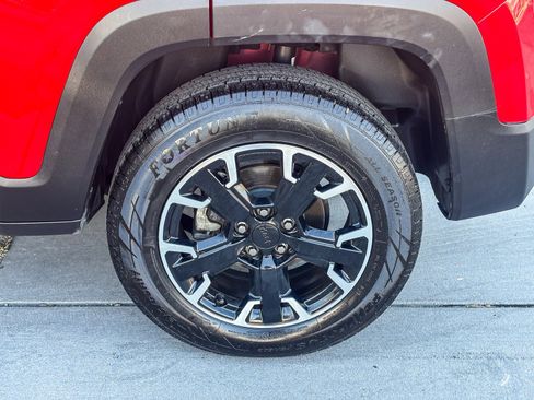 Used 2023 Jeep Renegade Trailhawk image 13