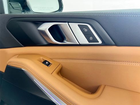 Used 2023 BMW X5 xDrive45e w/ Executive Package image 29