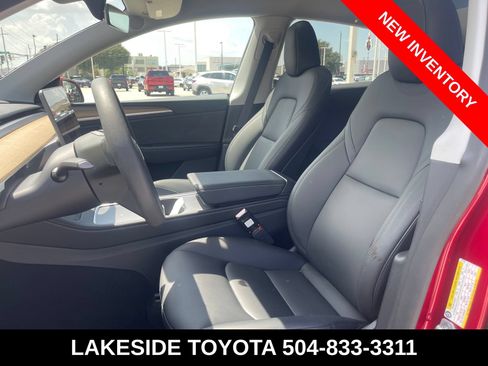 Used 2024 Tesla Model Y Long Range AWD/4WD image 14