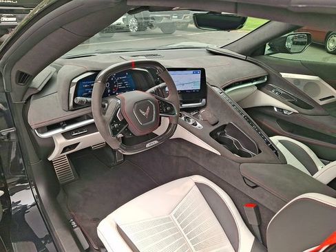 Used 2023 Chevrolet Corvette Z06 RWD image 12