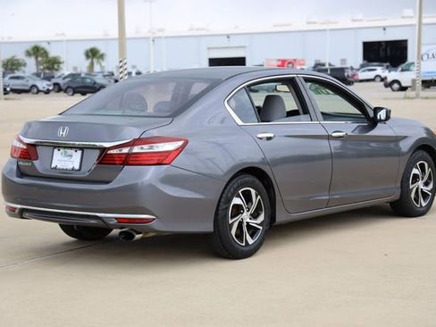 Used 2016 Honda Accord LX image 8