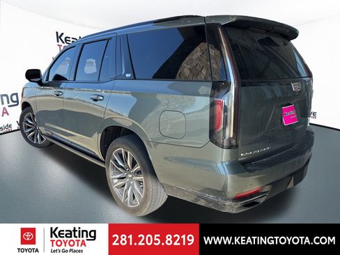 Used 2024 Cadillac Escalade Sport w/ Touring Package image 5