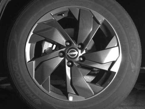 Used 2025 Nissan Rogue SV AWD/4WD image 12