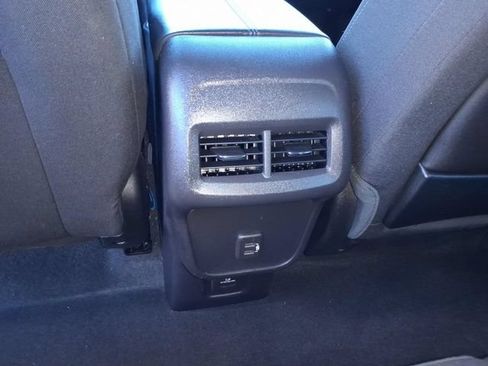 Used 2024 GMC Terrain SLE w/ Driver Convenience Package AWD/4WD image 16