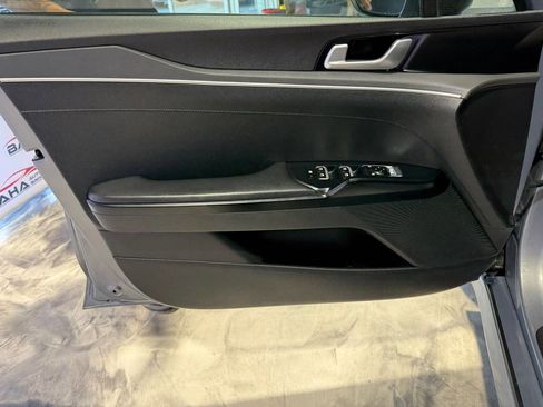 Used 2021 Kia K5 LXS image 12