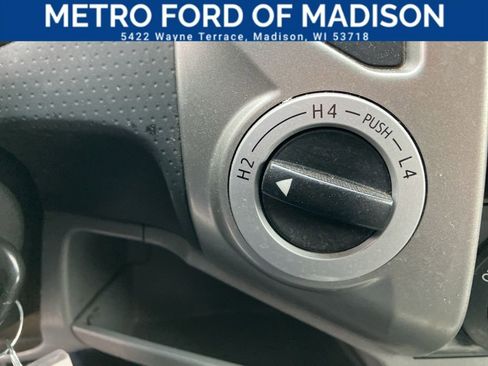 Used 2013 Toyota Tacoma Base image 33