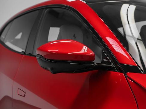 Certified 2025 Ferrari Purosangue AWD/4WD image 11