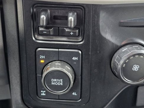 Used 2023 Ford F350 XLT image 10