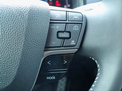 Used 2025 Toyota Camry SE image 13