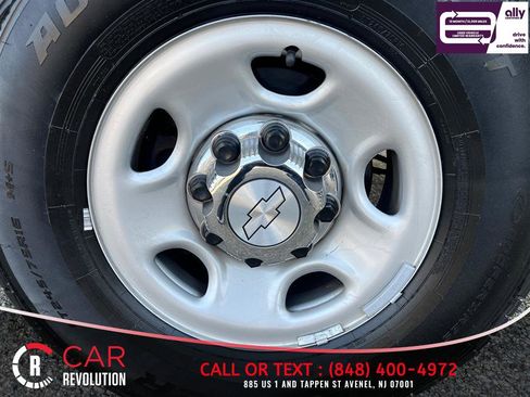 Used 2020 Chevrolet Express 3500 LT w/ LT Preferred Equipment Group RWD image 16