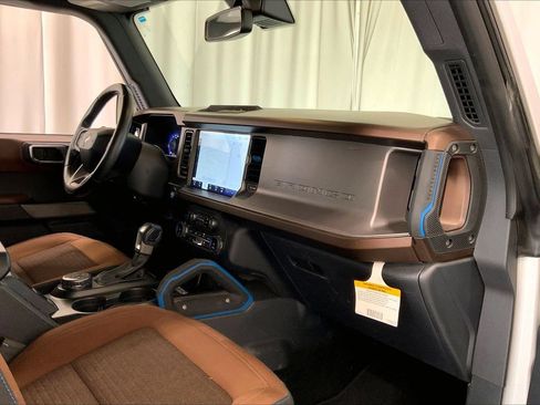 Used 2022 Ford Bronco Outer Banks AWD/4WD image 28