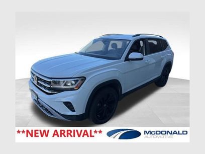 Used 2023 Volkswagen Atlas SE w/ Panoramic Sunroof Package