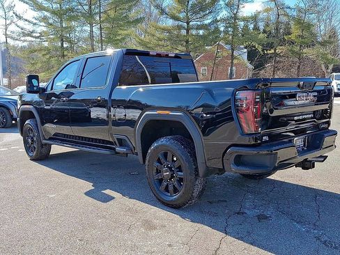 Certified 2025 GMC Sierra 2500 AT4 w/ AT4 Premium Plus Package image 7