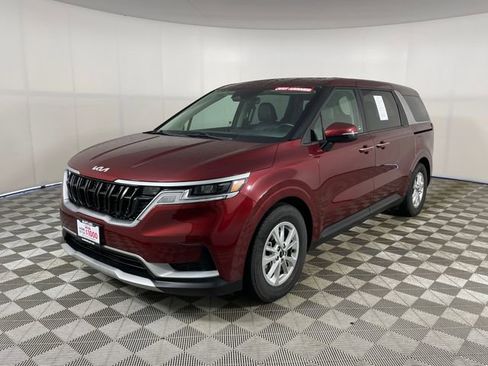 Used 2022 Kia Carnival LX FWD image 1