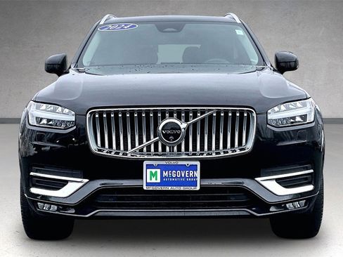 Used 2024 Volvo XC90 B6 Plus image 2