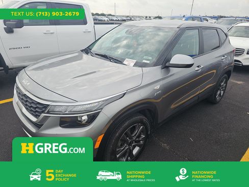 Used 2023 Kia Seltos LX AWD/4WD image 1