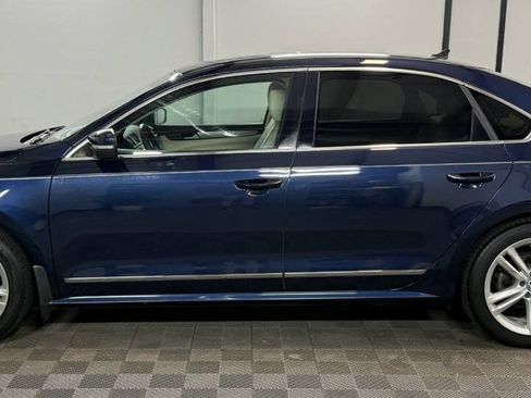 Used 2015 Volkswagen Passat 1.8T SE FWD image 4