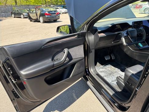 Used 2022 Tesla Model X AWD/4WD image 13