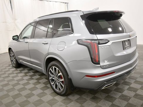 Used 2023 Cadillac XT6 Sport image 5