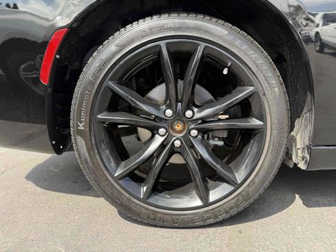 Used 2018 Dodge Charger SXT w/ Blacktop Package image 27