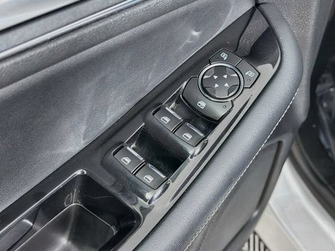 Used 2018 Ford Edge Sport w/ Equipment Group 401A AWD/4WD image 19