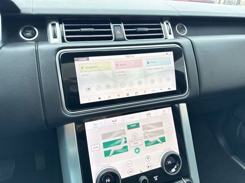 Used 2020 Land Rover Range Rover HSE image 28