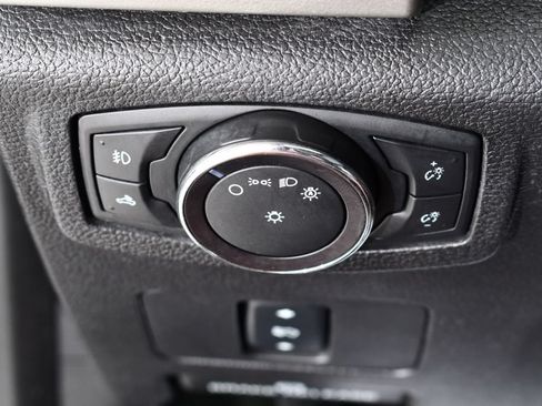 Used 2017 Ford F250 Lariat w/ Chrome Package AWD/4WD image 32