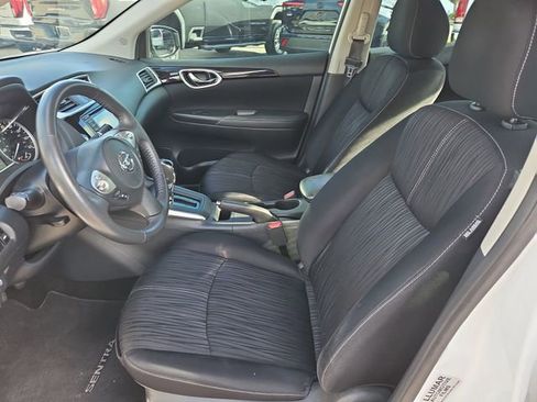 Used 2017 Nissan Sentra SV w/ Style Package image 14