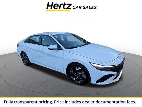 Used 2025 Hyundai Elantra SEL FWD image 1