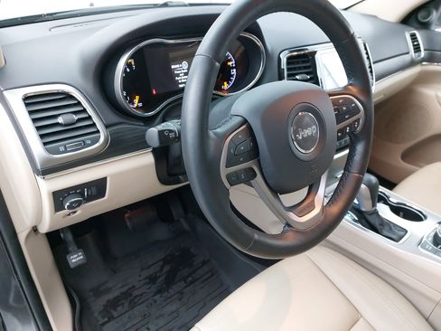 Used 2021 Jeep Grand Cherokee Limited w/ Premium Lighting Group image 4