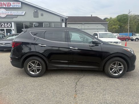 Used 2018 Hyundai Santa Fe Sport w/ 2.4L Value Package 02 FWD image 5