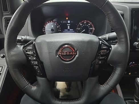 Used 2023 Nissan Frontier PRO-4X w/ Pro Convenience Package AWD/4WD image 20
