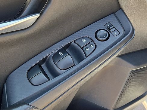 Used 2024 Nissan Sentra SV FWD image 22
