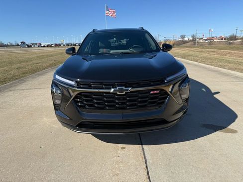 New 2026 Chevrolet Trax RS w/ Sunroof Package image 10