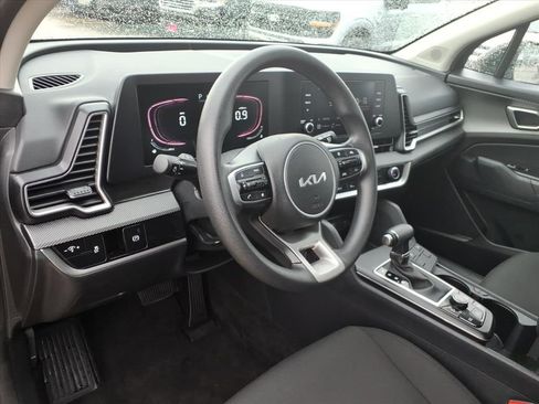 Used 2024 Kia Sportage LX AWD/4WD image 18