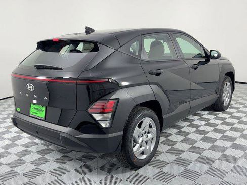 New 2026 Hyundai Kona SE image 9
