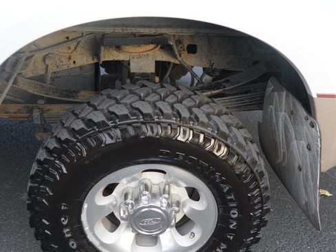 Used 1999 Ford F250 Lariat image 46