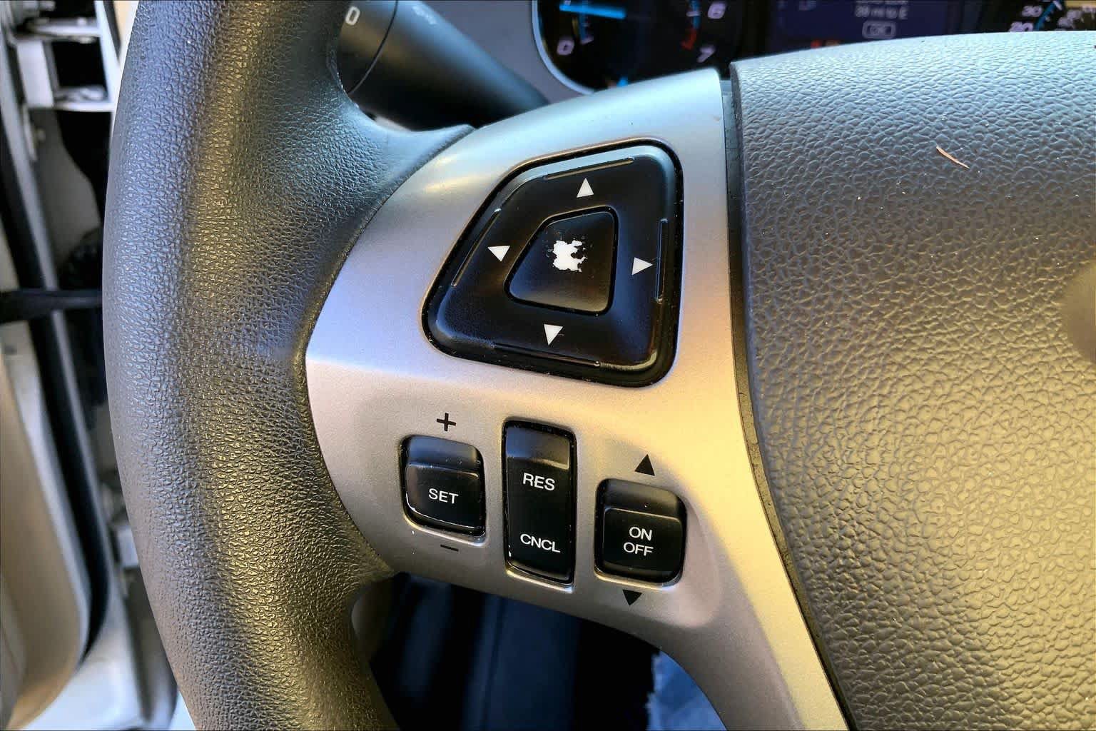 Used 2017 Ford Taurus SE FWD image 22