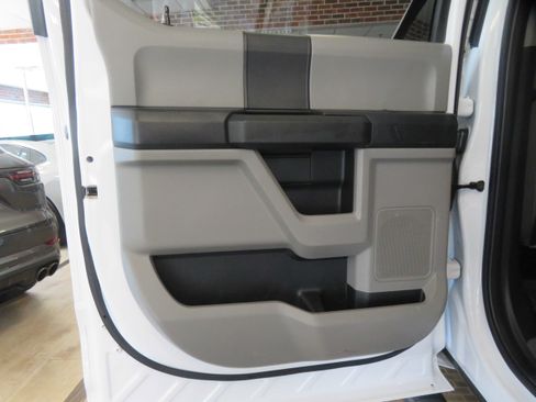 Used 2020 Ford F250 XL w/ STX Appearance Package AWD/4WD image 16