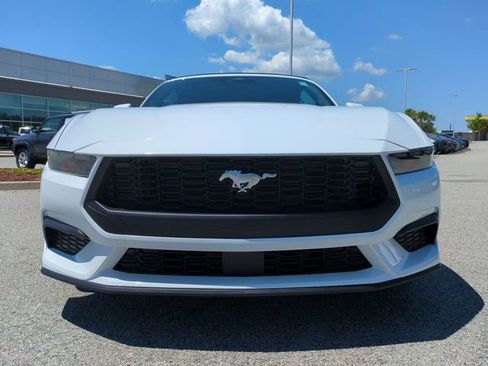 Used 2026 Ford Mustang Convertible RWD image 9