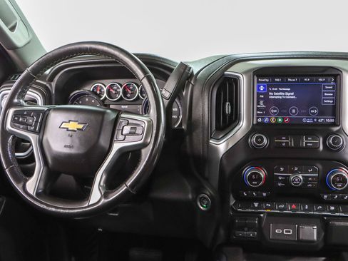Used 2022 Chevrolet Silverado 2500 LTZ w/ LTZ Plus Package AWD/4WD image 18