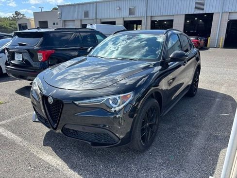 Used 2021 Alfa Romeo Stelvio Sprint w/ Nero Edizione RWD image 6