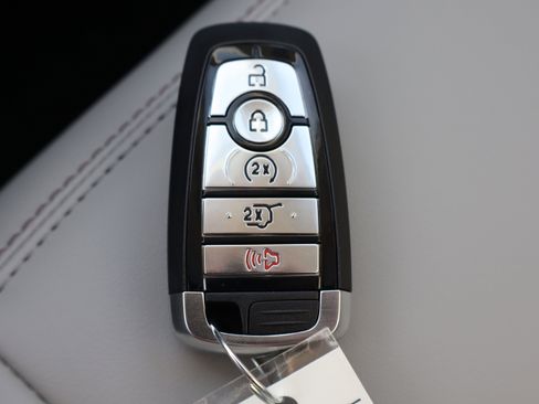 New 2026 Ford Explorer Active w/ Active Comfort Package image 33