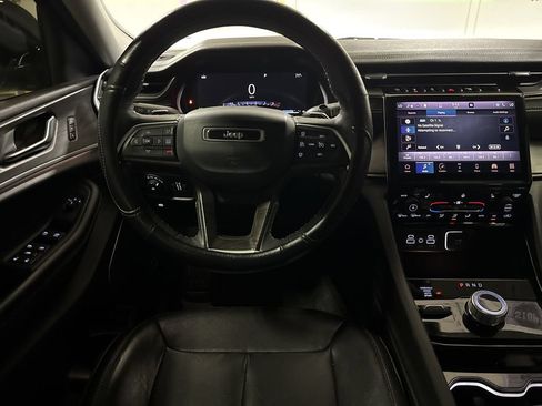 Used 2021 Jeep Grand Cherokee L Limited AWD/4WD image 11