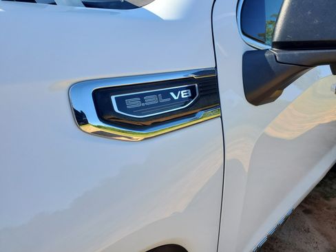 Used 2021 GMC Sierra 1500 SLT w/ SLT Convenience Package image 5