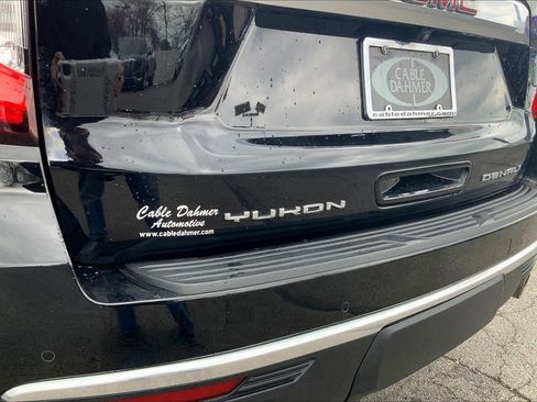 Used 2023 GMC Yukon XL Denali AWD/4WD image 29