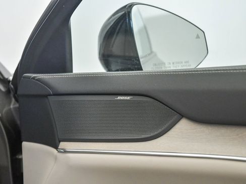 New 2025 Volvo EX90 Plus image 18