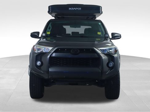 Used 2019 Toyota 4Runner SR5 AWD/4WD image 6