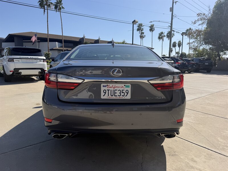 Used 2018 Lexus ES 350 w/ Premier Package FWD image 4